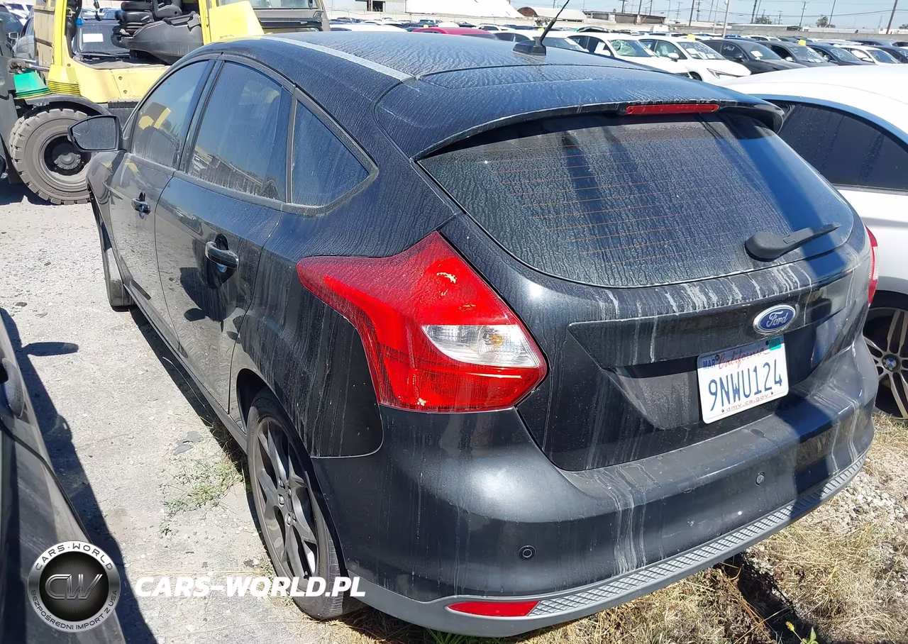 2013 Ford Focus Se VIN:1FADP3K29DL244981 - 3