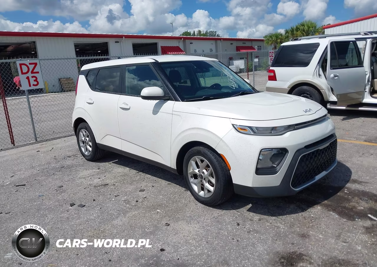 2022 Kia Soul Lx