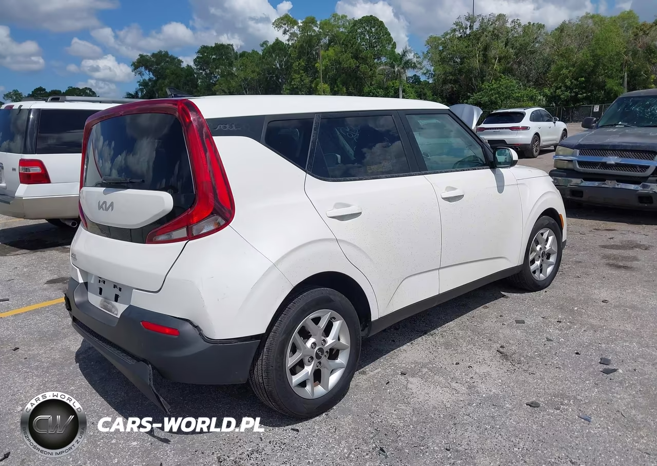 2022 Kia Soul Lx VIN:KNDJ23AU0N7833863 - 4