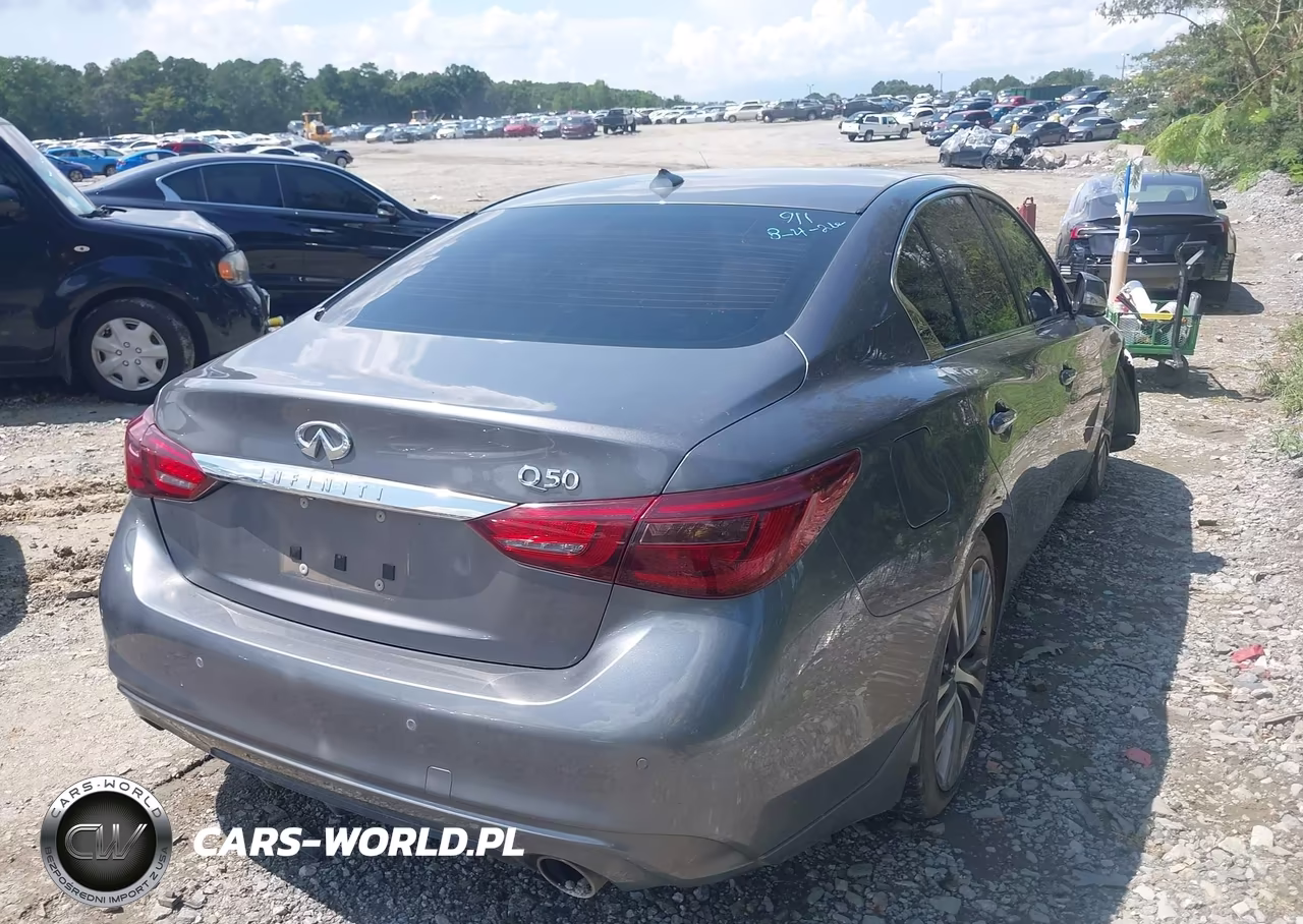 2018 Infiniti Q50 Hybrid Luxe VIN:JN1AV7AP4JM270002 - 4