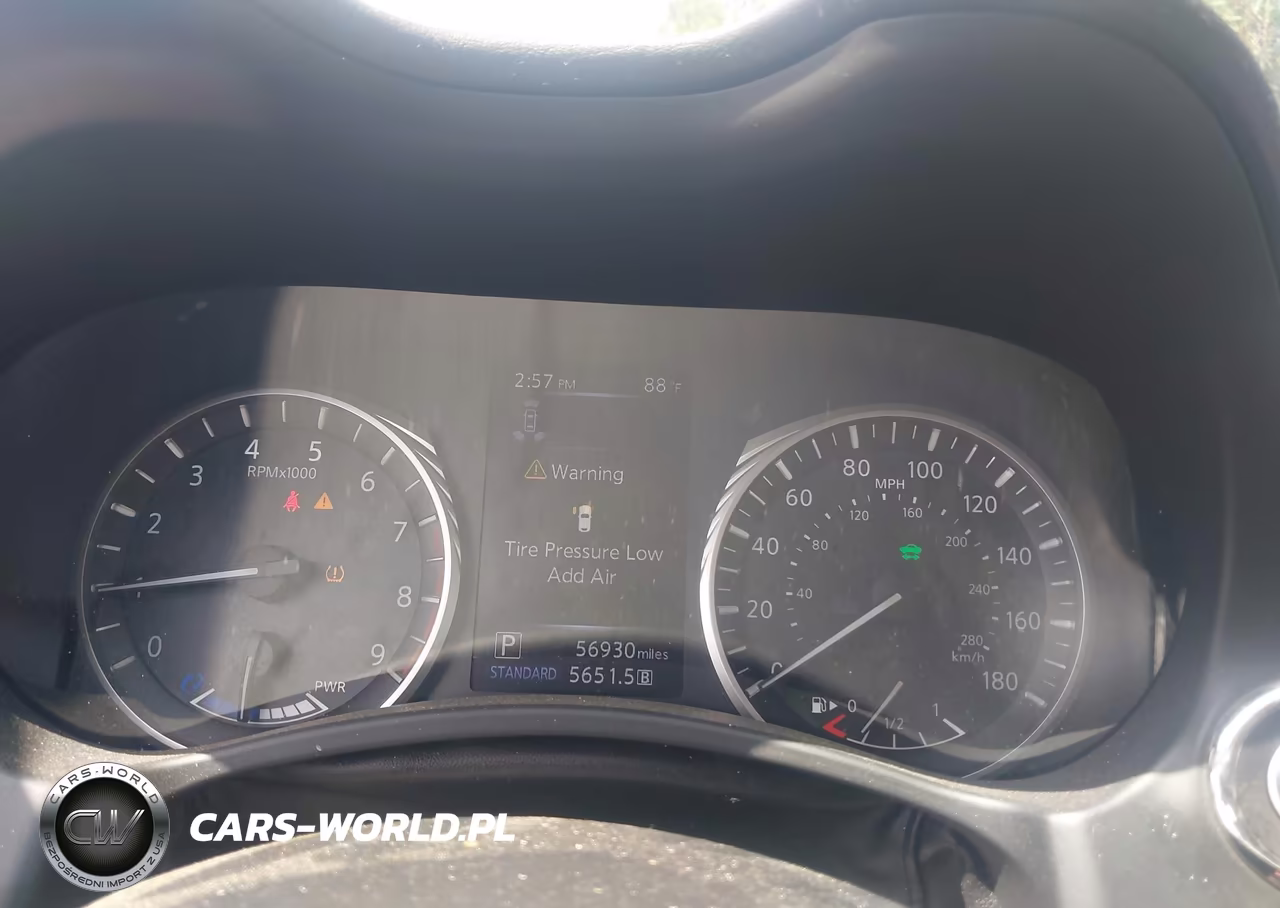 2018 Infiniti Q50 Hybrid Luxe VIN:JN1AV7AP4JM270002 - 7