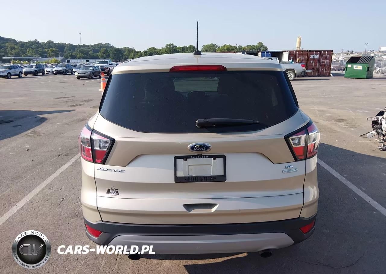 2017 Ford Escape Se VIN:1FMCU0GD2HUC94057 - 16