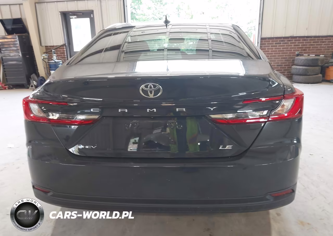 2026 Toyota Camry Le VIN:4T1DAACK3TU257115 - 16