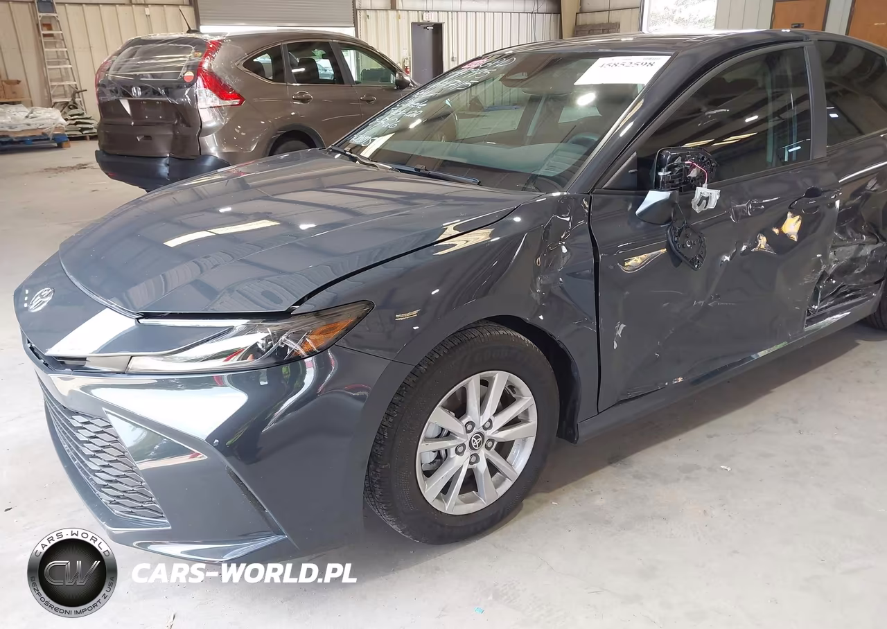 2026 Toyota Camry Le VIN:4T1DAACK3TU257115 - 6