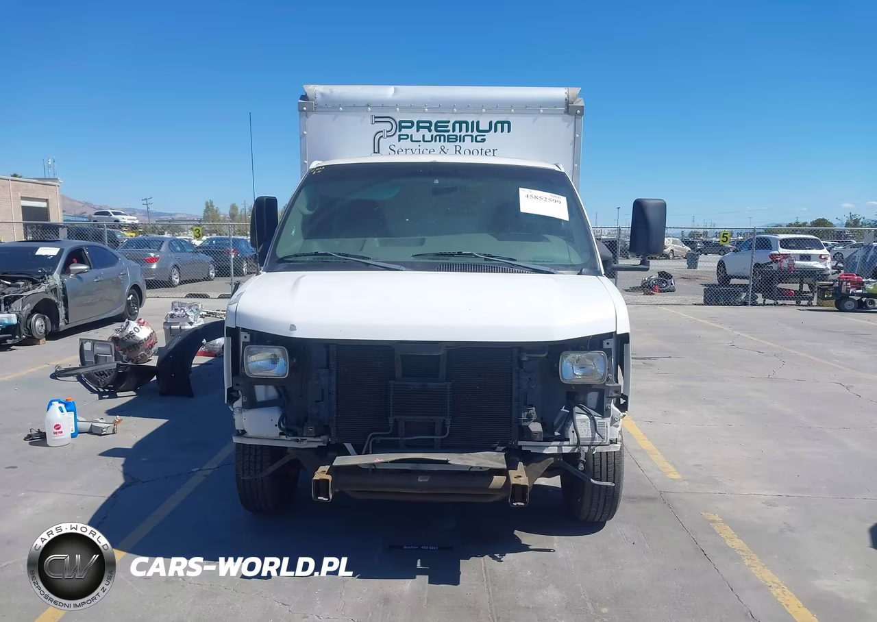 2004 GMC Savana Cutaway Standard VIN:1GDGG31V241901033 - 14