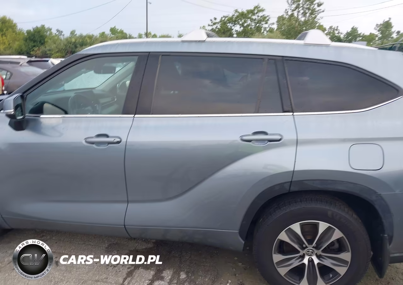 2021 Toyota Highlander Xle VIN:5TDHZRBH7MS065382 - 14