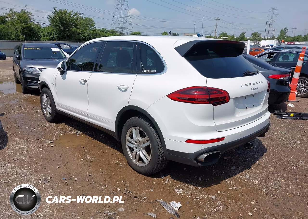 2015 Porsche Cayenne Diesel VIN:WP1AF2A28FLA33302 - 3