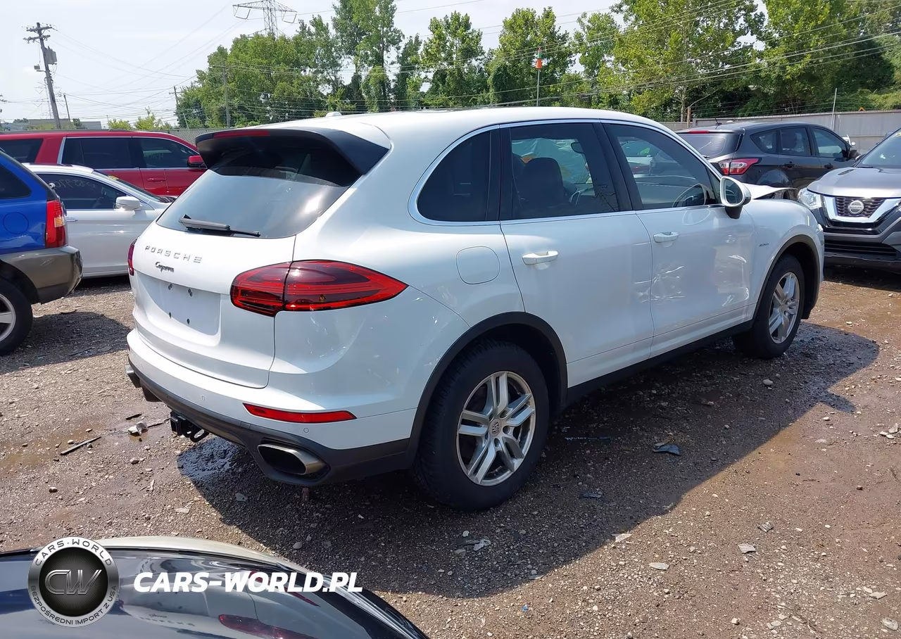 2015 Porsche Cayenne Diesel VIN:WP1AF2A28FLA33302 - 4
