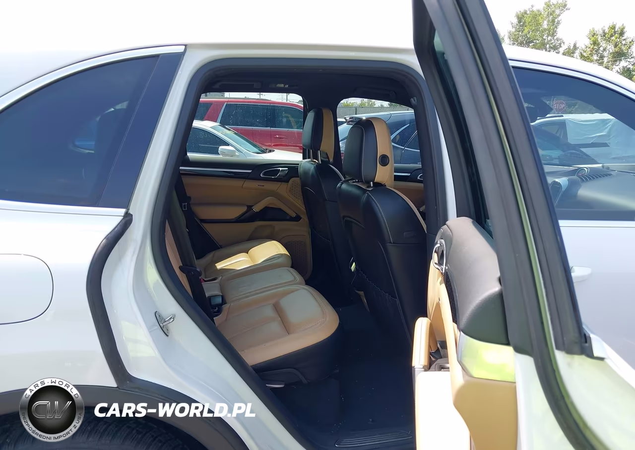 2015 Porsche Cayenne Diesel VIN:WP1AF2A28FLA33302 - 8