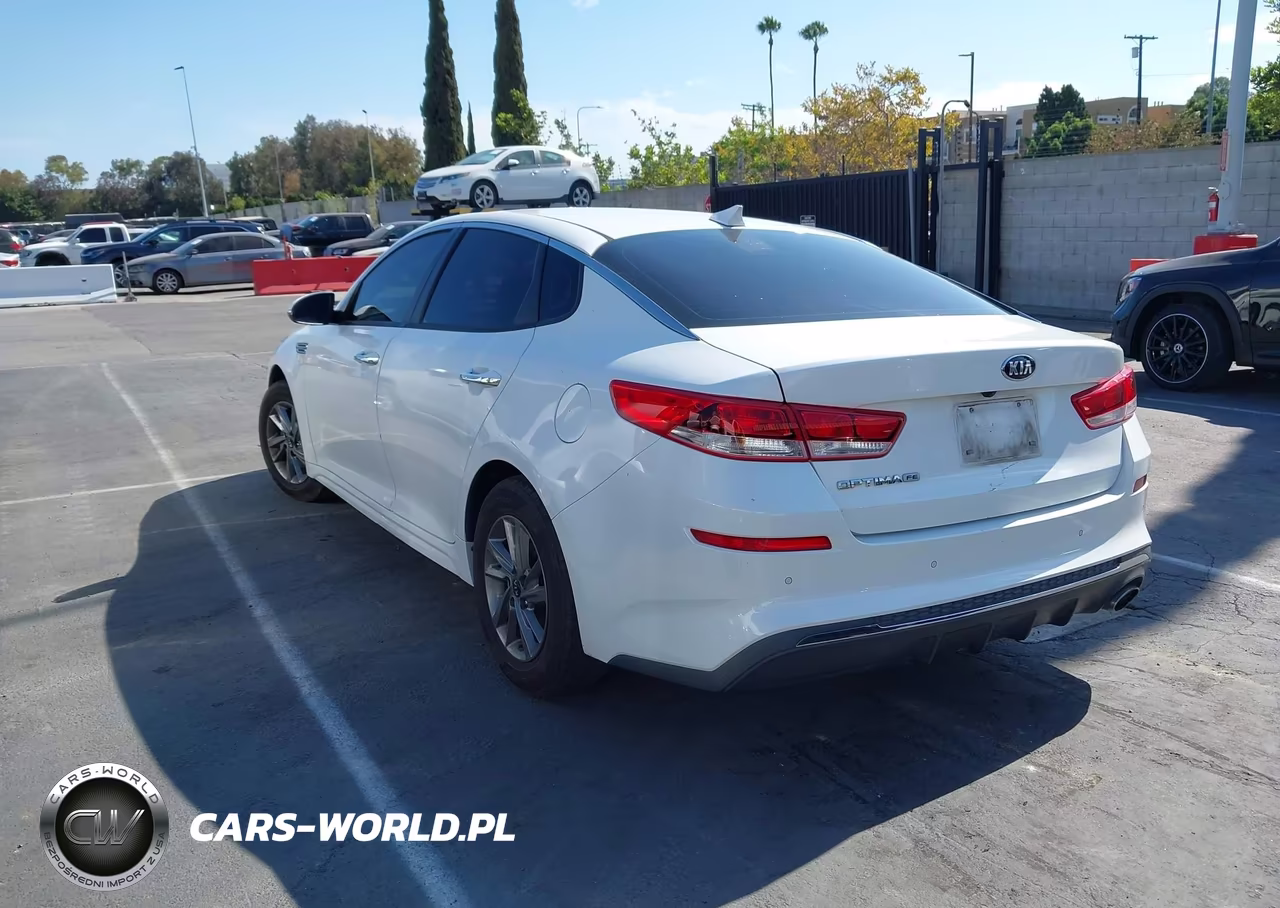 2019 Kia Optima Lx VIN:5XXGT4L3XKG359943 - 3