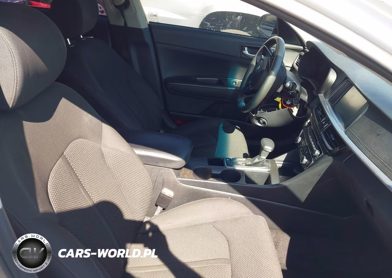 2019 Kia Optima Lx VIN:5XXGT4L3XKG359943 - 5