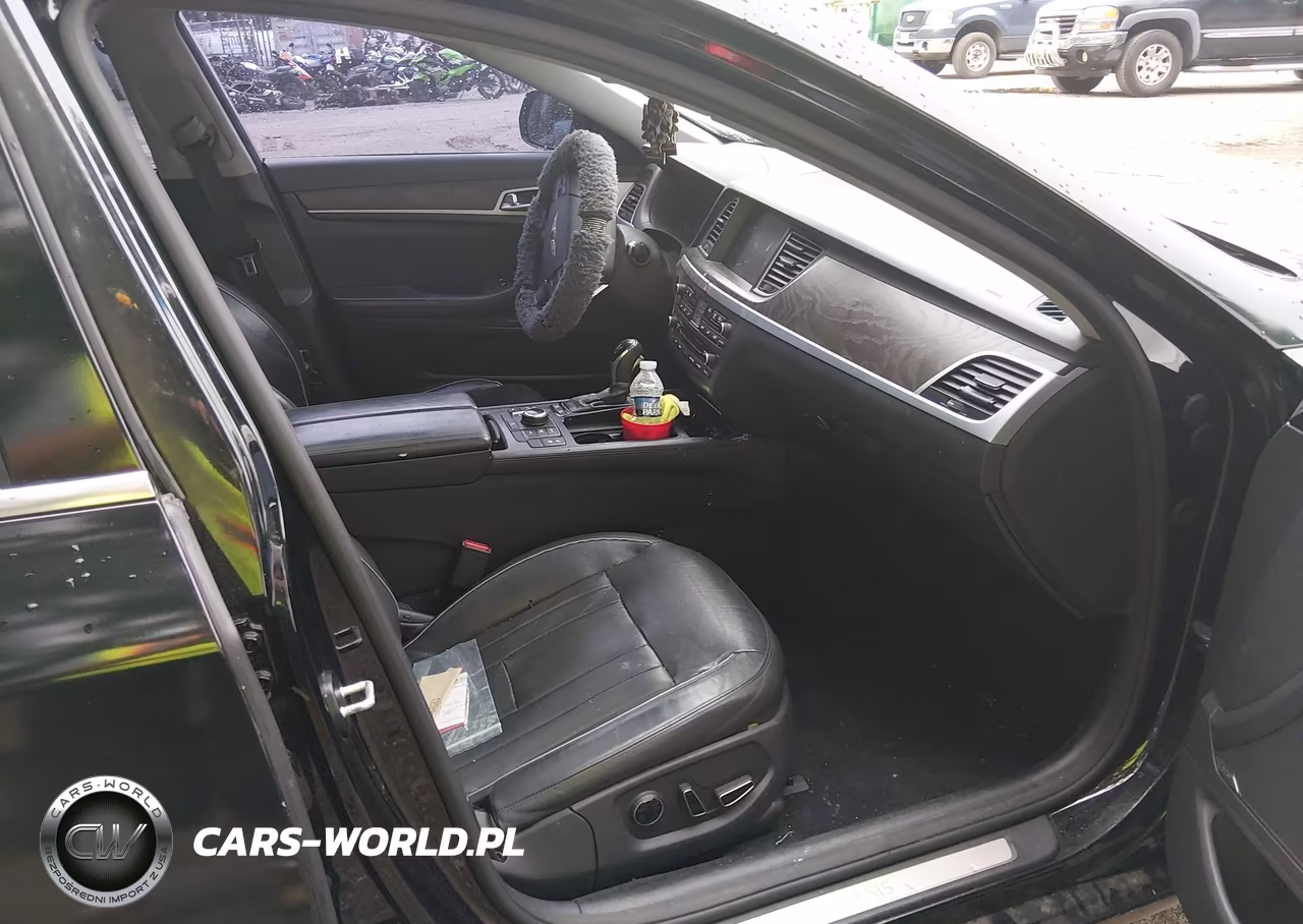 2015 Hyundai Genesis 3.8 VIN:KMHGN4JE9FU060700 - 5