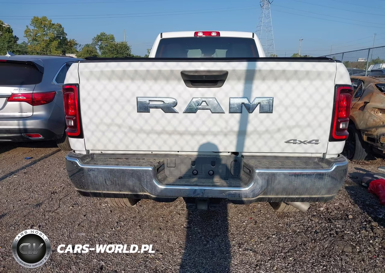 2025 Ram 3500 Tradesman 4X4 8' Box VIN:3C63R3GJ0SG545379 - 8