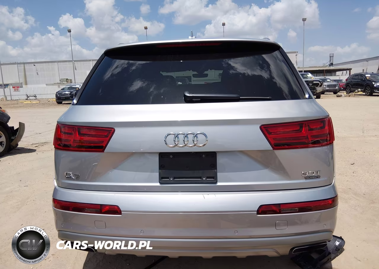 2018 Audi Q7 3.0T Premium VIN:WA1LAAF70JD043911 - 17