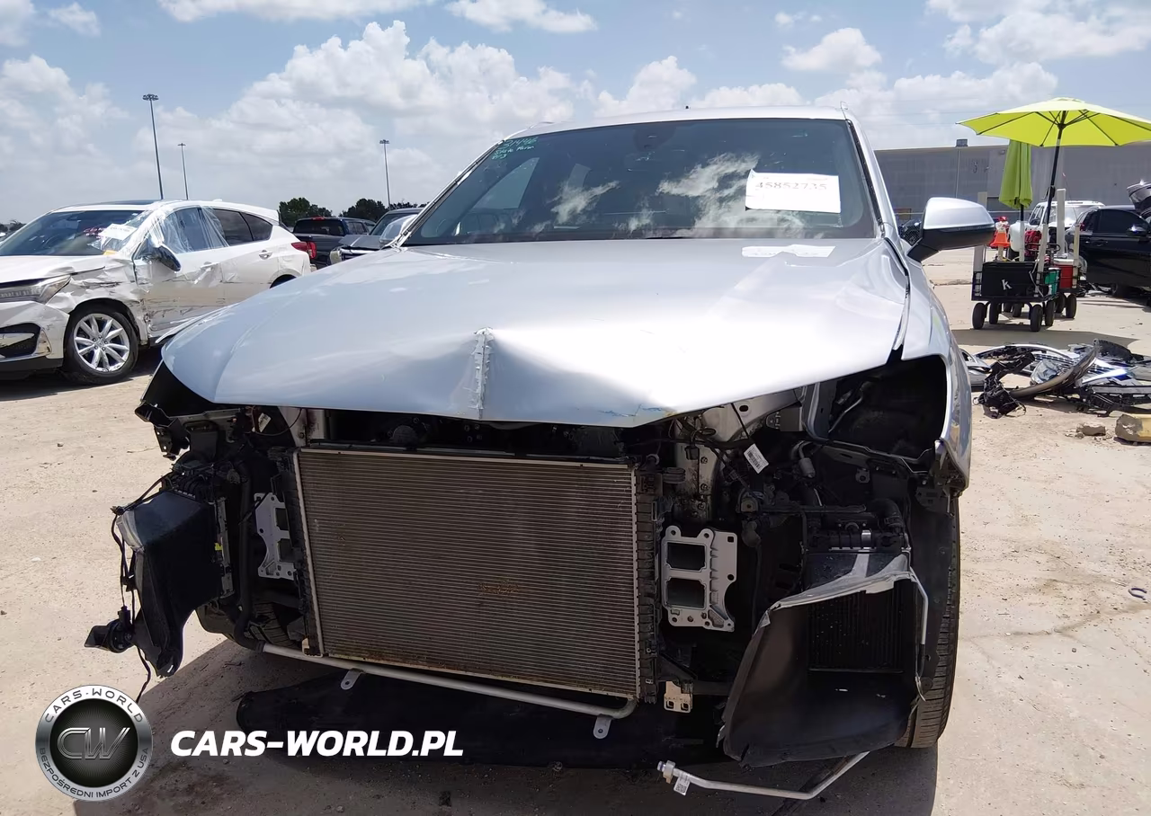 2018 Audi Q7 3.0T Premium VIN:WA1LAAF70JD043911 - 6