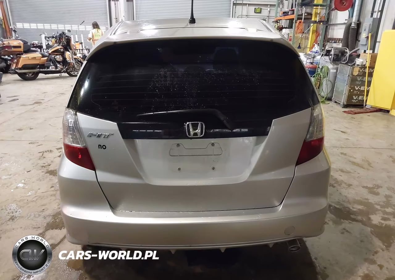 2012 Honda Fit Sport VIN:JHMGE8H5XCC004265 - 17