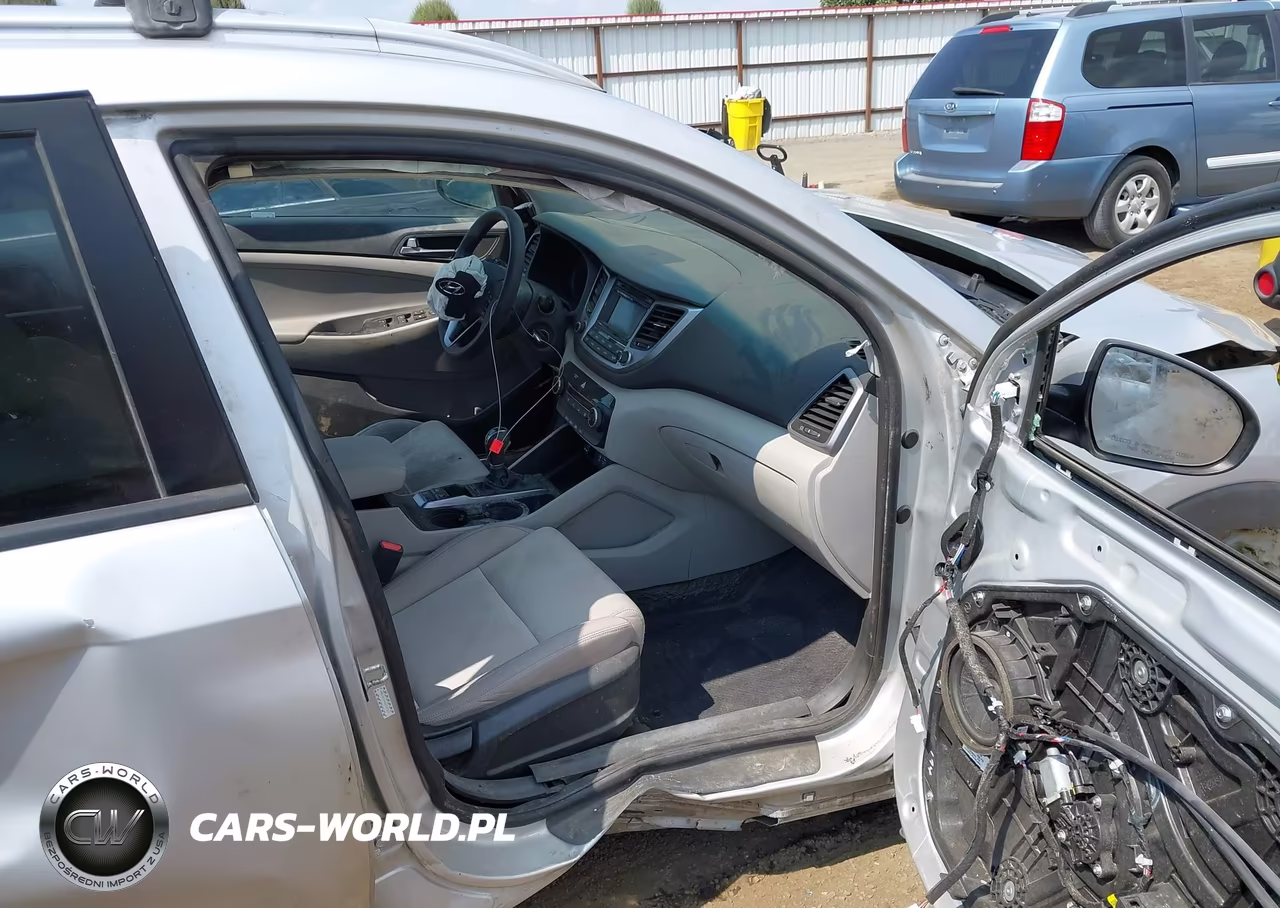 2016 Hyundai Tucson Se VIN:KM8J3CA4XGU197627 - 5