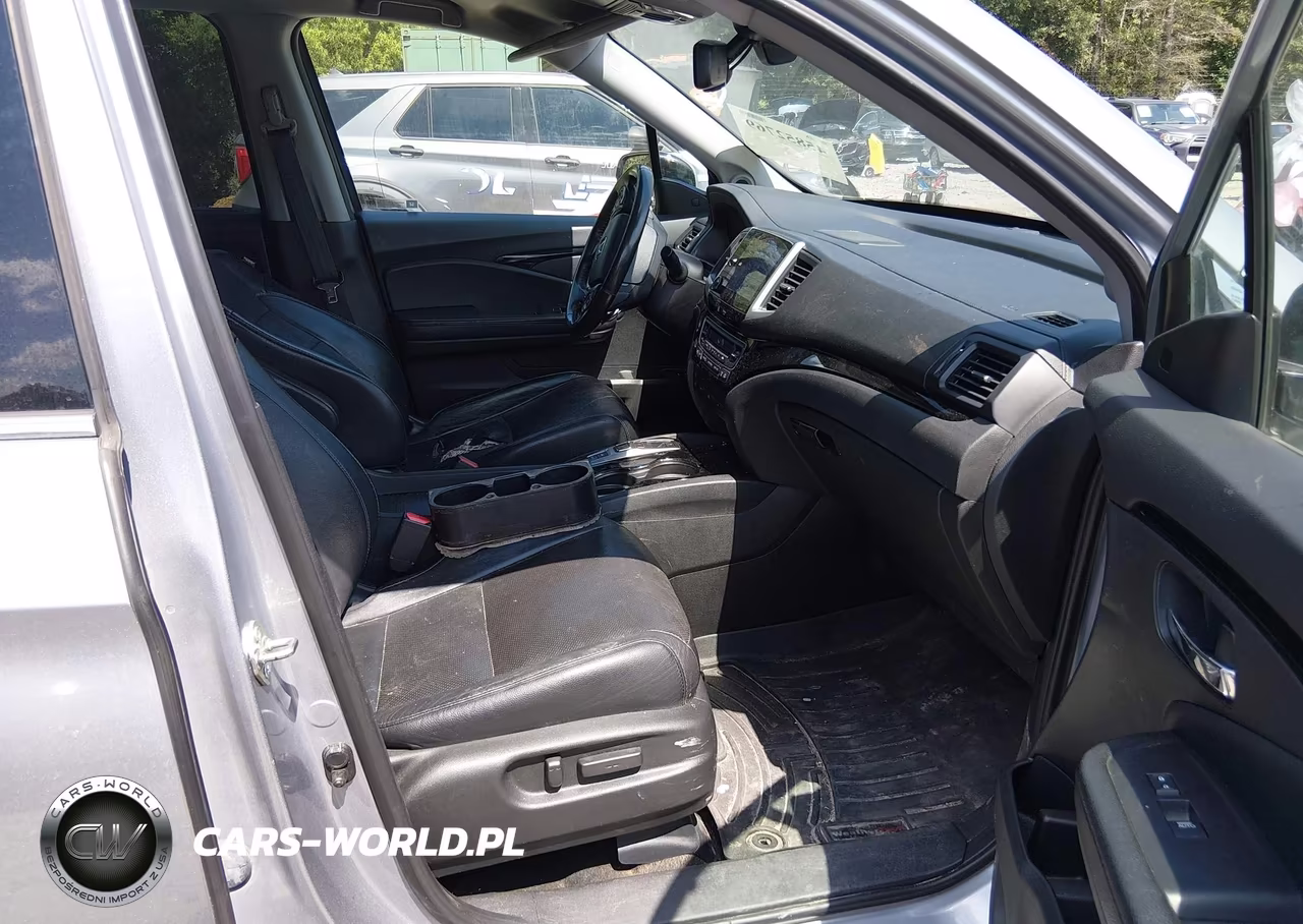 2017 Honda Pilot Elite VIN:5FNYF6H01HB048791 - 5