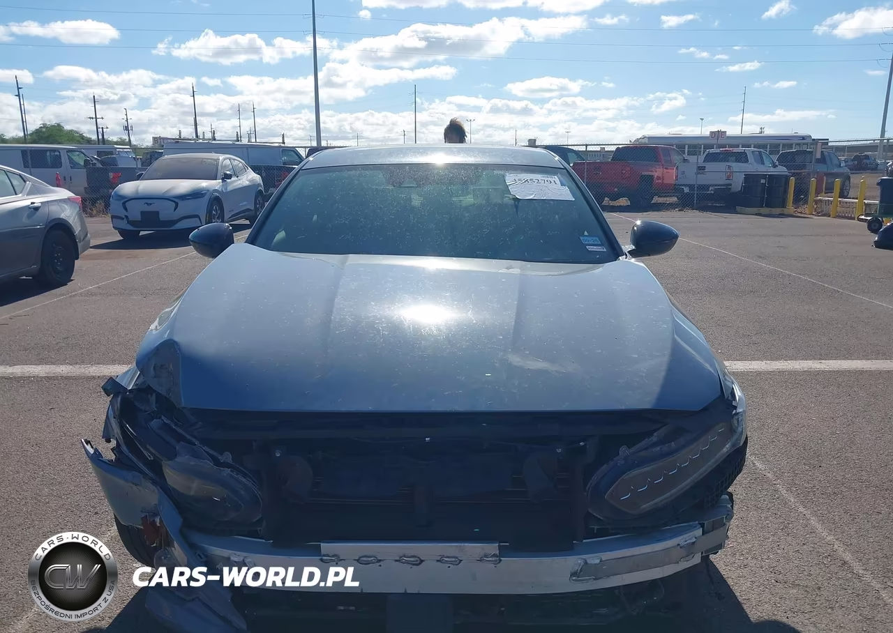 2022 Honda Accord Hybrid Sport VIN:1HGCV3F27NA035582 - 13