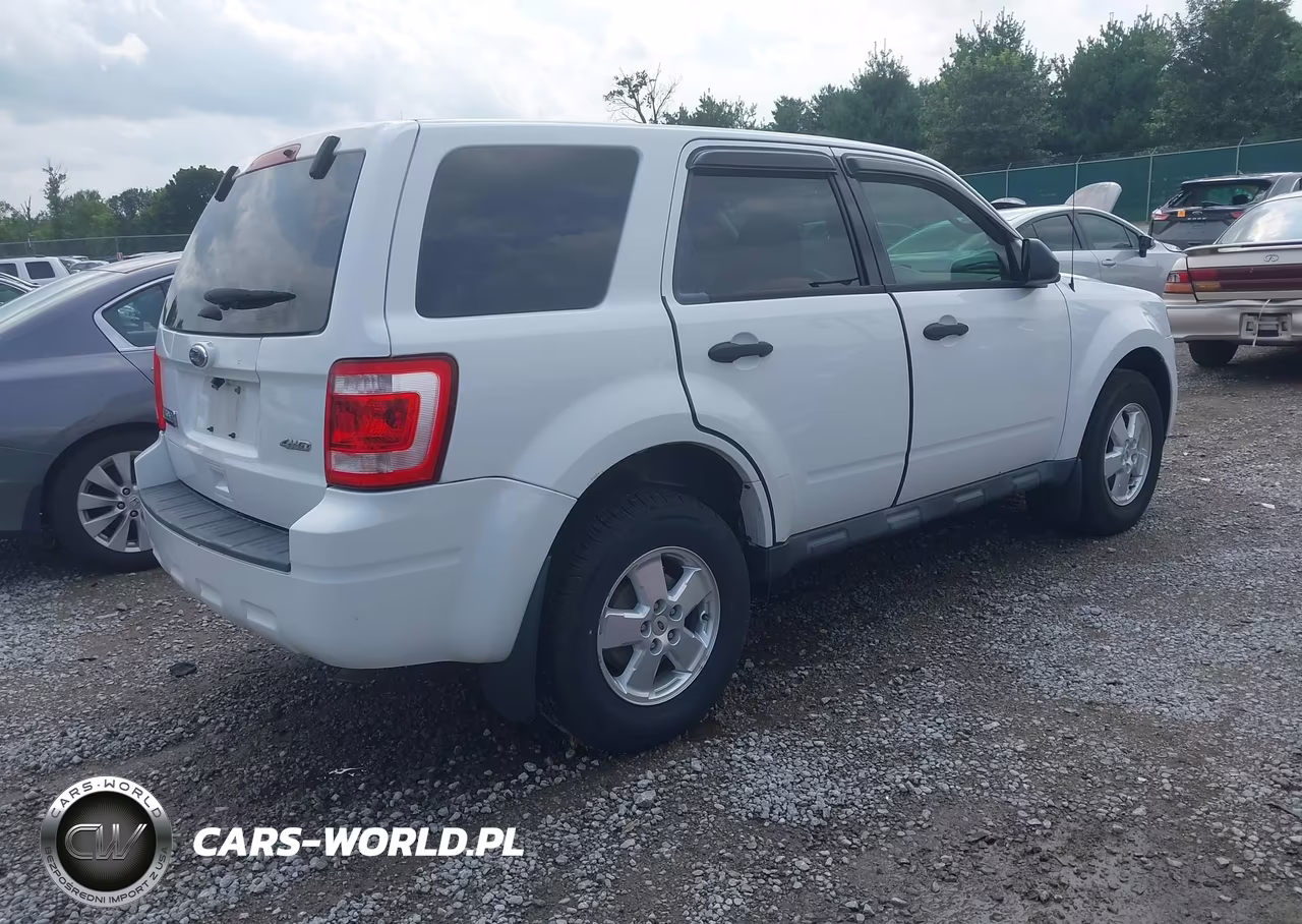 2012 Ford Escape Xls VIN:1FMCU9C78CKB33401 - 4