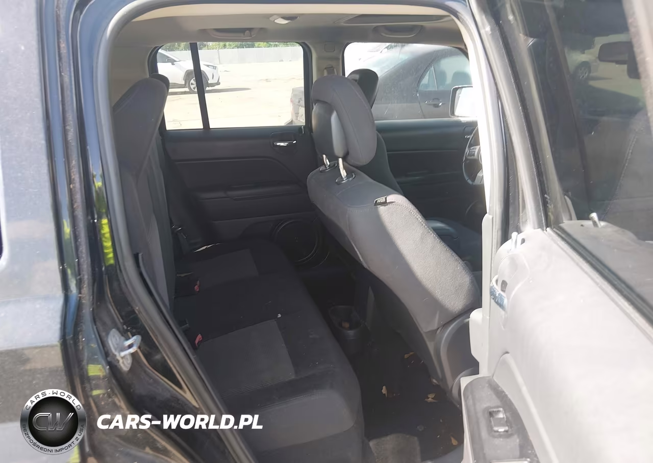 2012 Jeep Patriot Latitude VIN:1C4NJPFA0CD704451 - 8