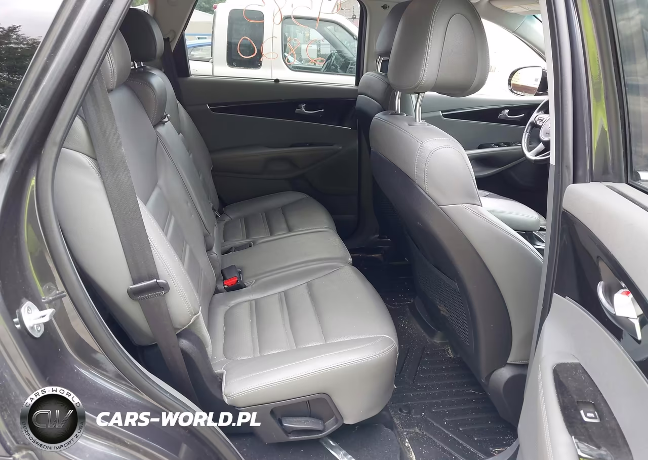 2016 Kia Sorento 2.0T Ex VIN:5XYPHDA17GG007019 - 8