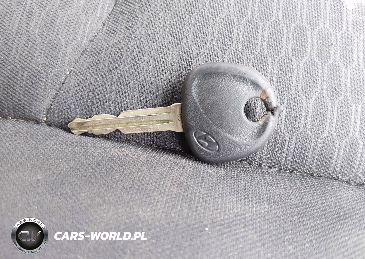 2011 Hyundai Tucson Gls VIN:KM8JU3AC3BU190242 - 11