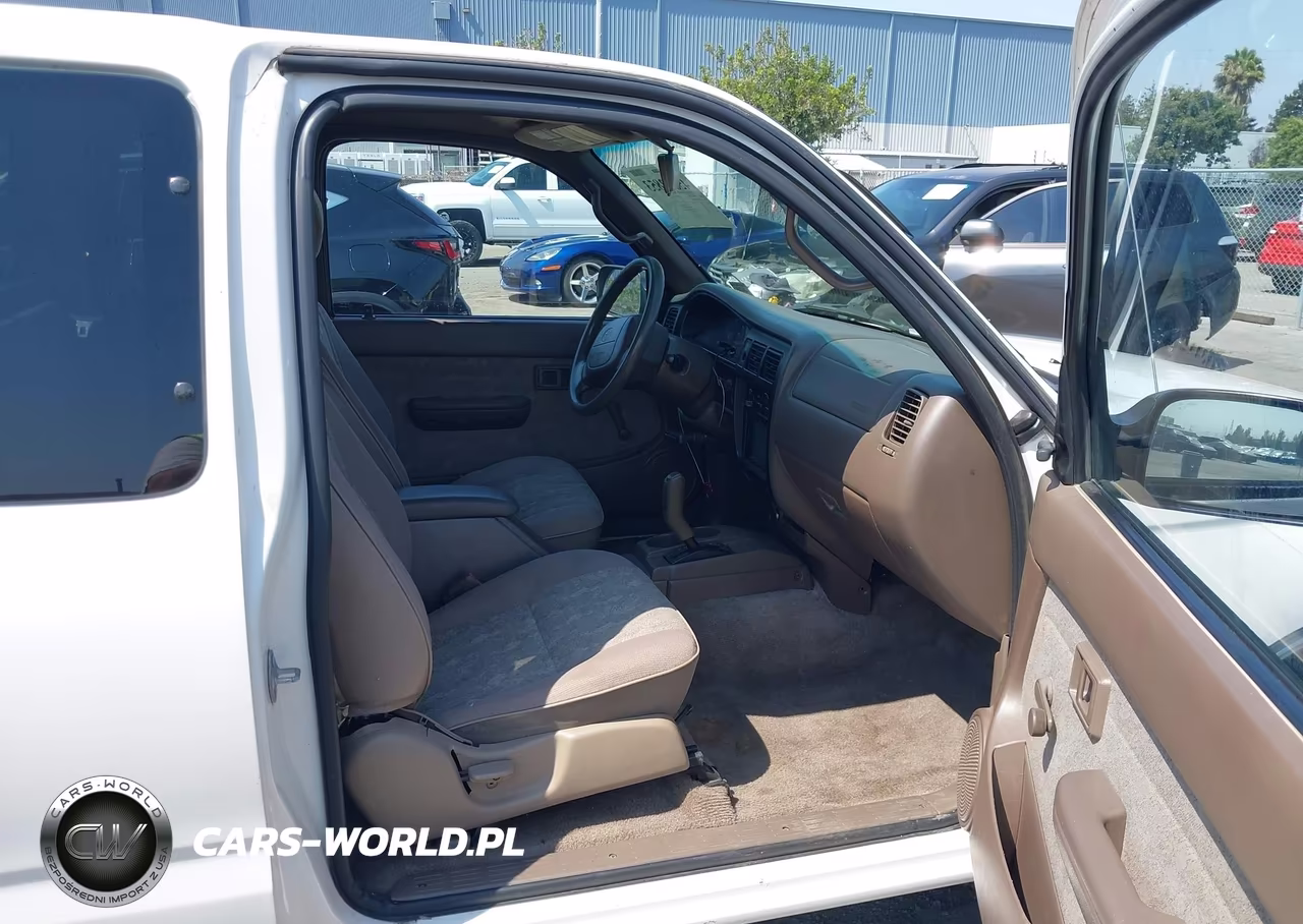 2000 Toyota Tacoma Prerunner VIN:4TASM92N6YZ600907 - 5