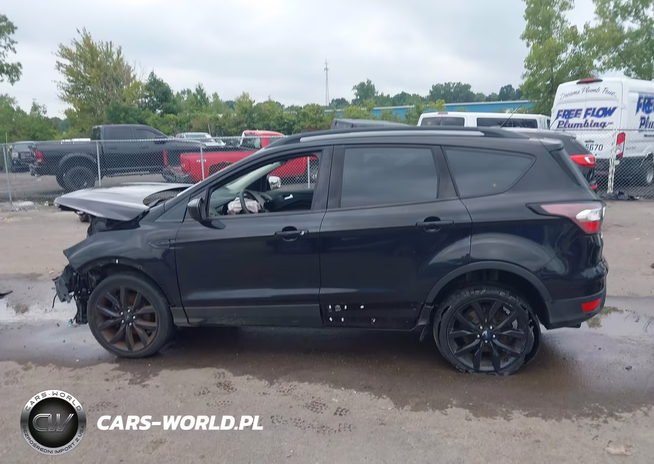 2017 Ford Escape Se VIN:1FMCU0GD9HUC75876 - 14