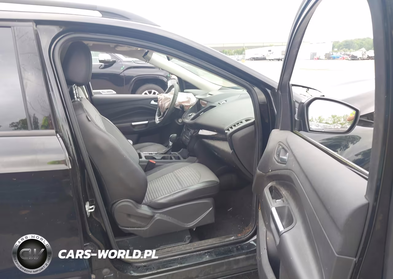 2017 Ford Escape Se VIN:1FMCU0GD9HUC75876 - 5