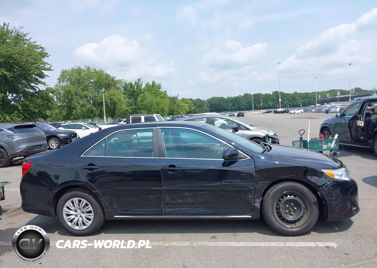 2012 Toyota Camry Le VIN:4T1BF1FK8CU005087 - 13