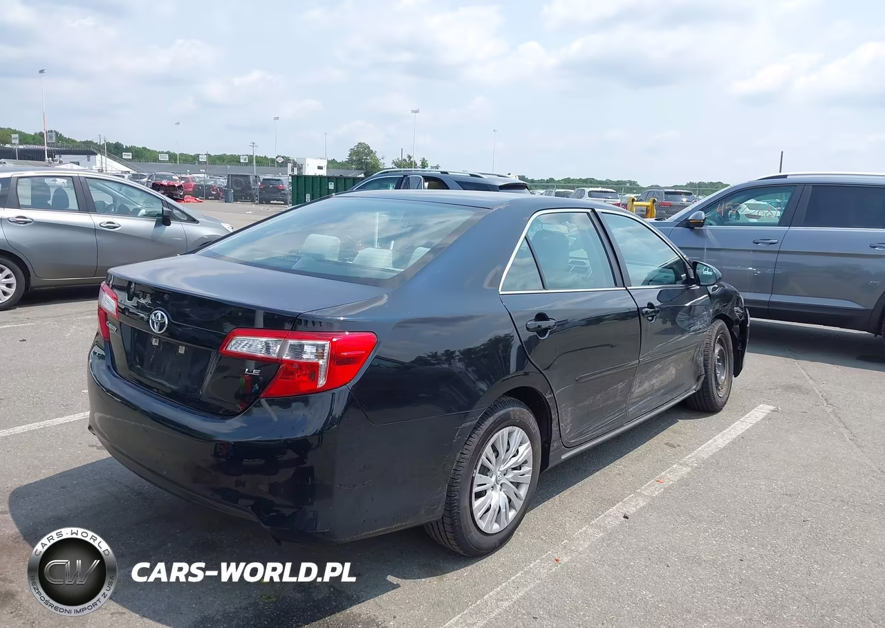 2012 Toyota Camry Le VIN:4T1BF1FK8CU005087 - 4