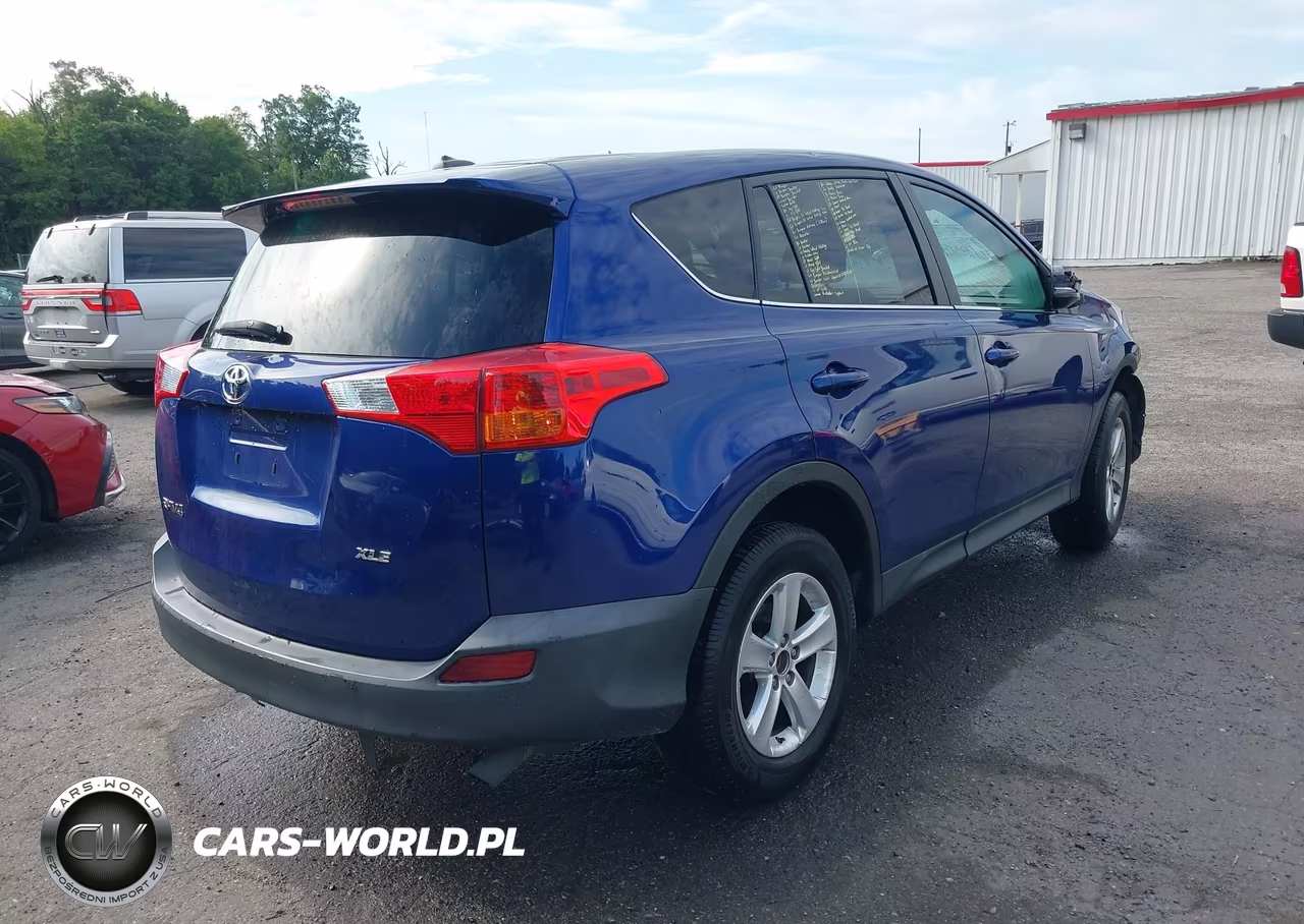 2015 Toyota Rav4 Xle VIN:2T3WFREV1FW169725 - 4