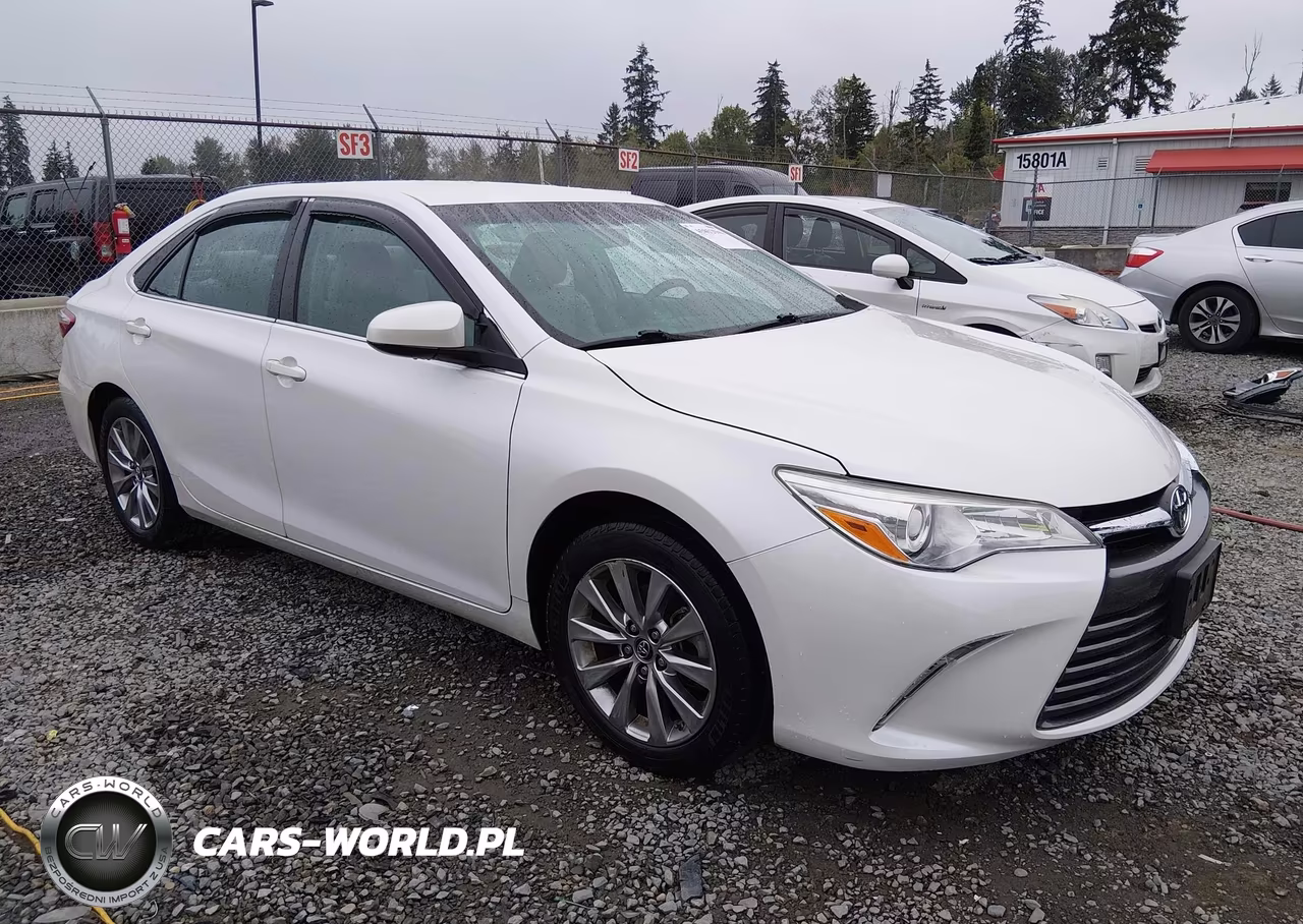 2016 Toyota Camry Xle – zdjęcie 1 z 18