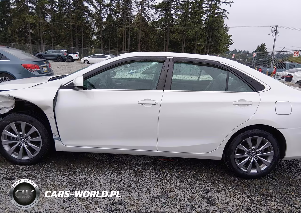 2016 Toyota Camry Xle VIN:4T1BF1FK3GU241345 - 14