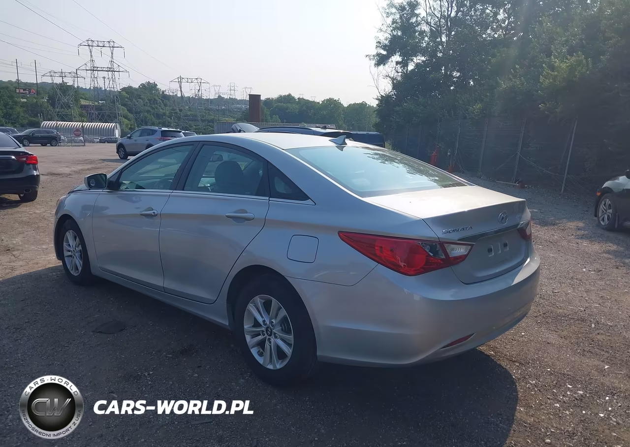 2013 Hyundai Sonata Gls VIN:5NPEB4AC9DH788415 - 3