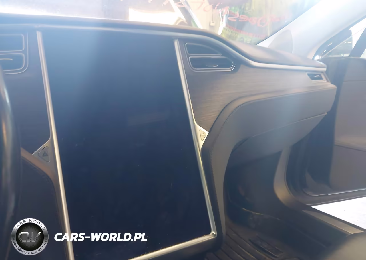 2015 Tesla Model S 70D-85D-P85D VIN:5YJSA1H22FFP77744 - 7
