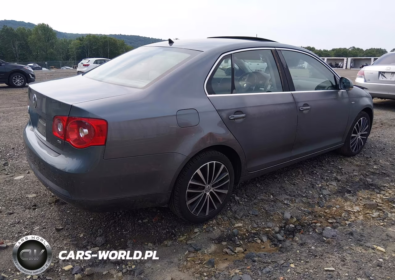 2007 Volkswagen Jetta Wolfsburg Edition VIN:3VWEF71K47M171061 - 4
