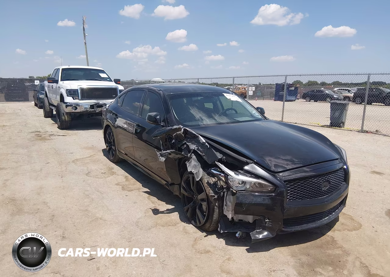 2016 Infiniti Q70L 3.7