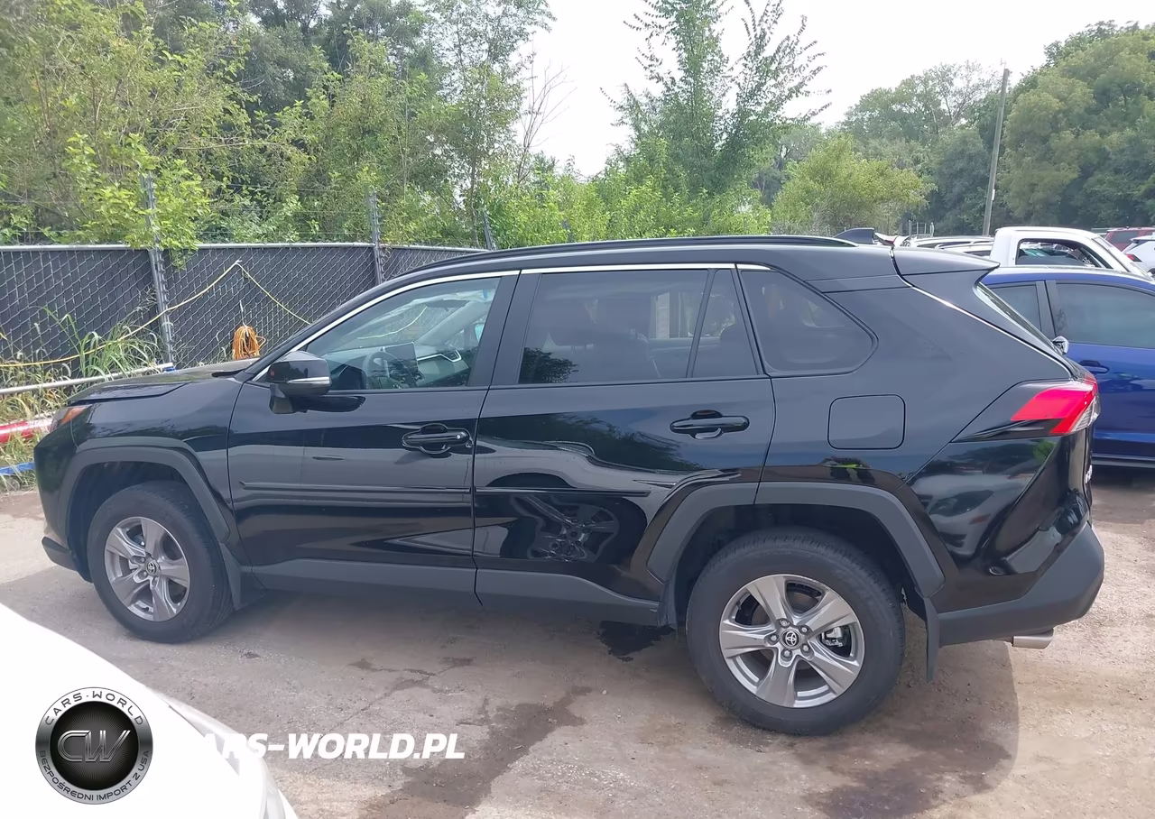 2025 Toyota Rav4 Xle VIN:2T3P1RFV5SC582146 - 13