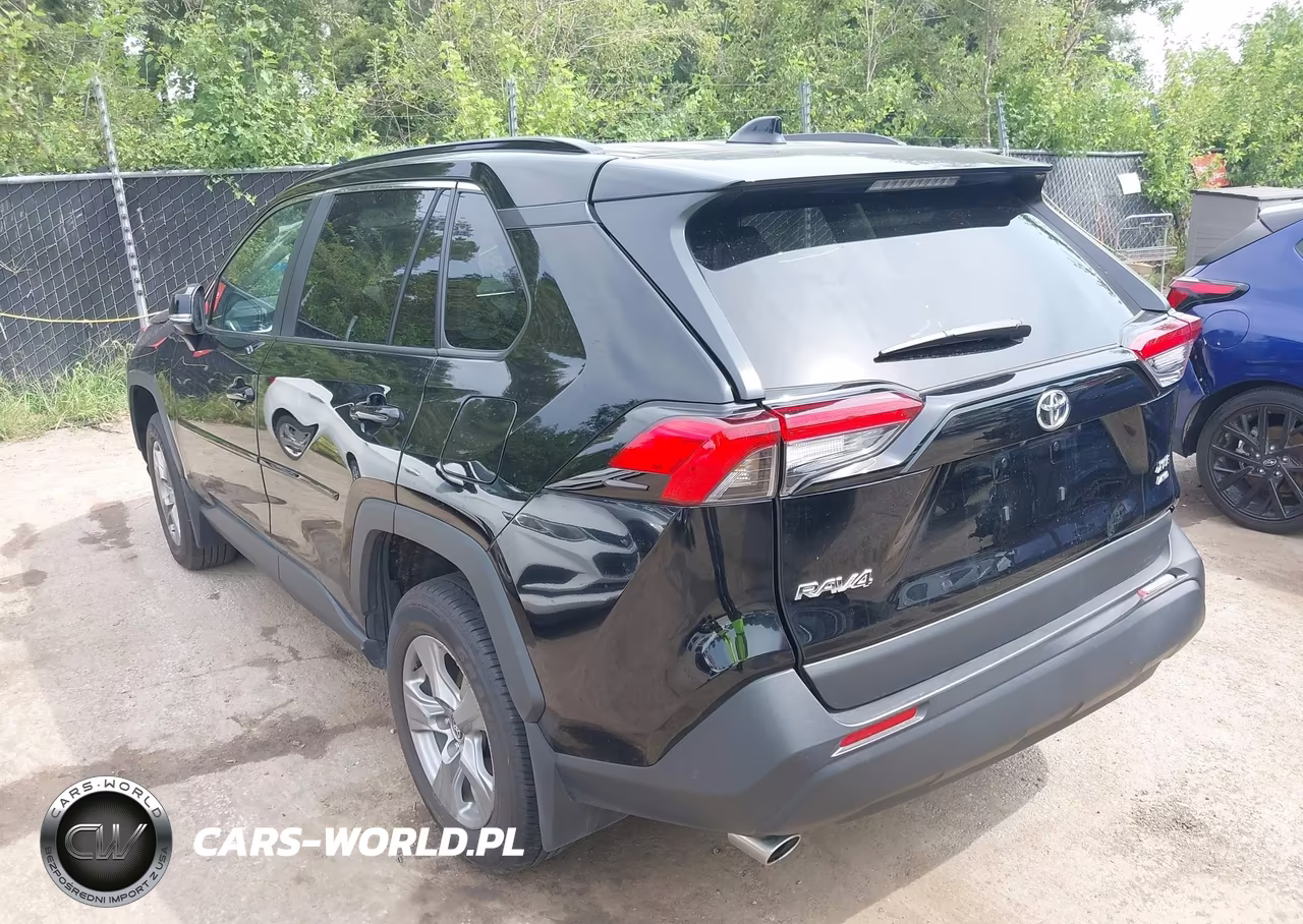 2025 Toyota Rav4 Xle VIN:2T3P1RFV5SC582146 - 3
