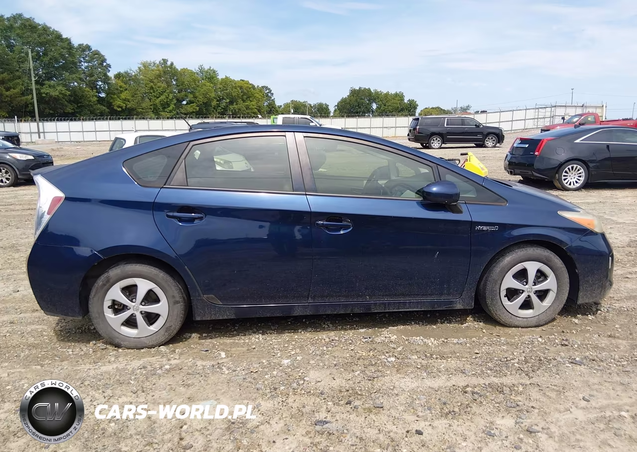 2012 Toyota Prius Three VIN:JTDKN3DU8C1606170 - 13