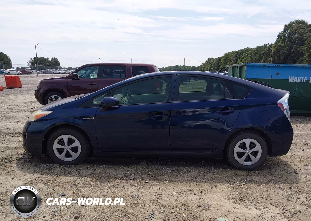 2012 Toyota Prius Three VIN:JTDKN3DU8C1606170 - 14