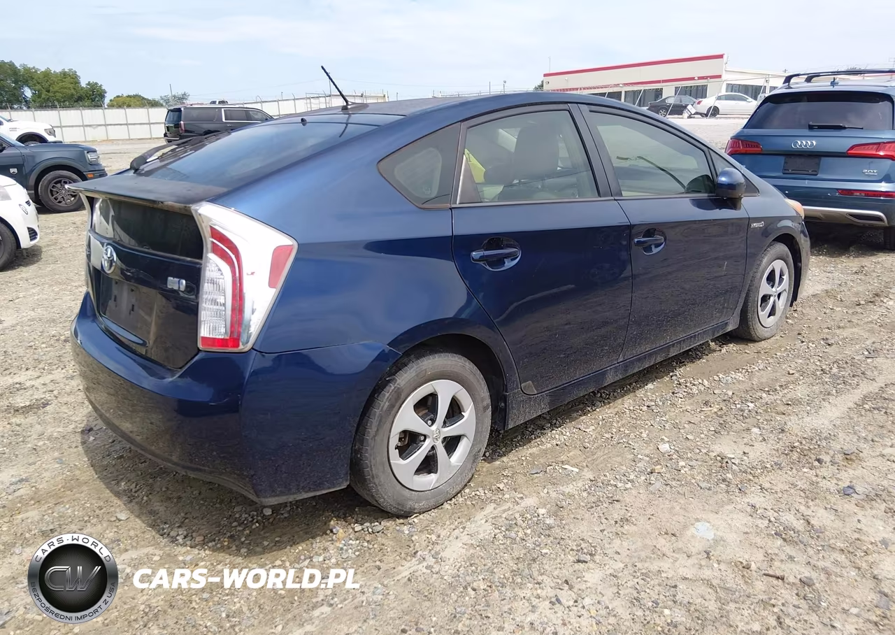 2012 Toyota Prius Three VIN:JTDKN3DU8C1606170 - 4