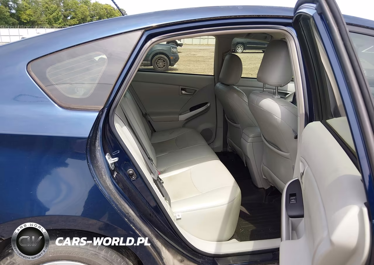 2012 Toyota Prius Three VIN:JTDKN3DU8C1606170 - 8