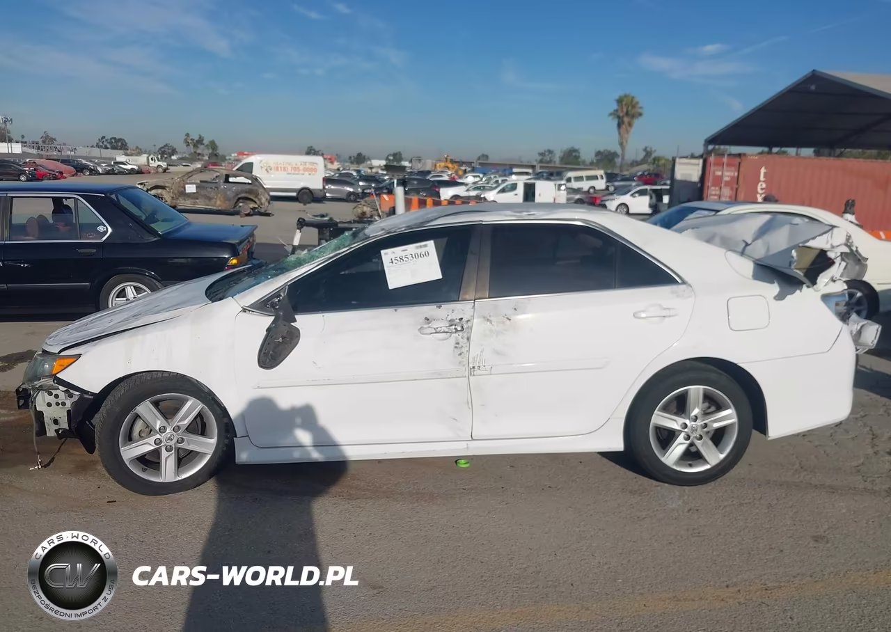 2013 Toyota Camry Se VIN:4T1BF1FK6DU654436 - 15