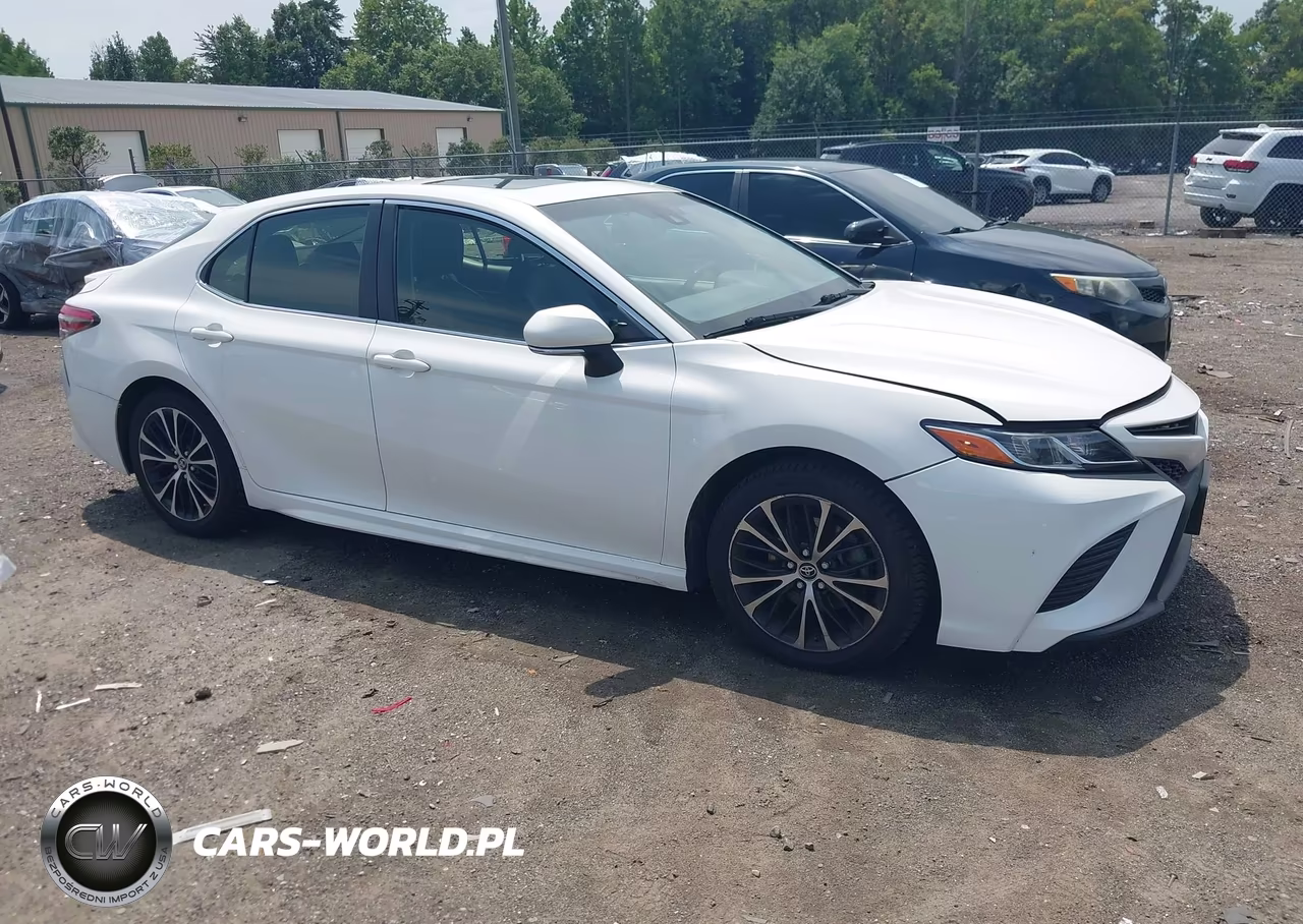 2018 Toyota Camry Se – zdjęcie 1 z 16