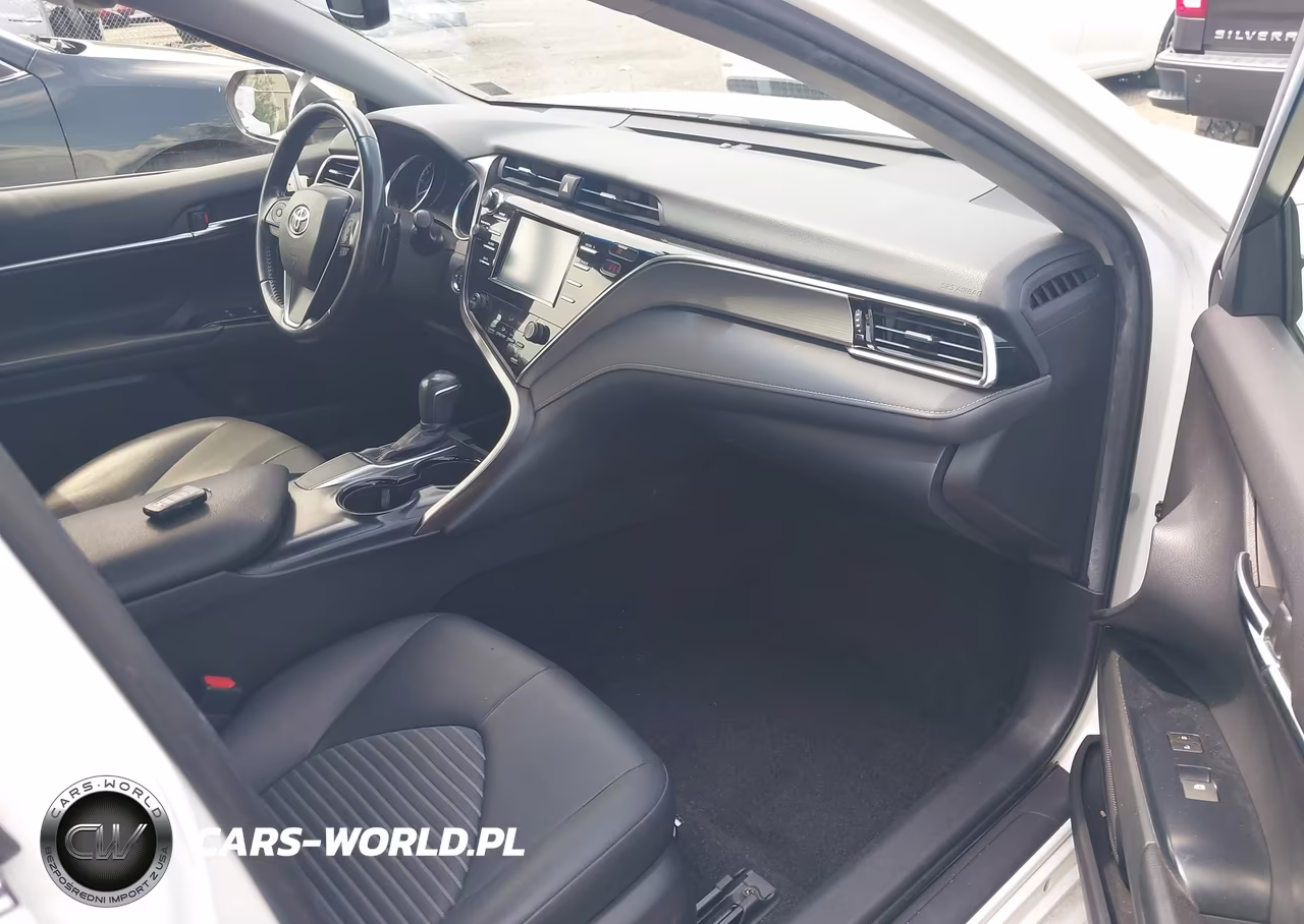 2018 Toyota Camry Se VIN:JTNB11HK2J3001101 - 5