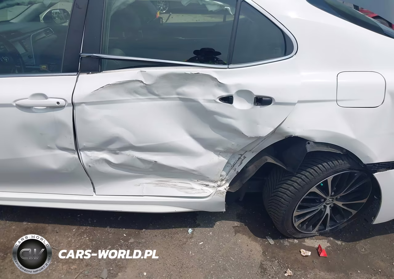 2018 Toyota Camry Se VIN:JTNB11HK2J3001101 - 6