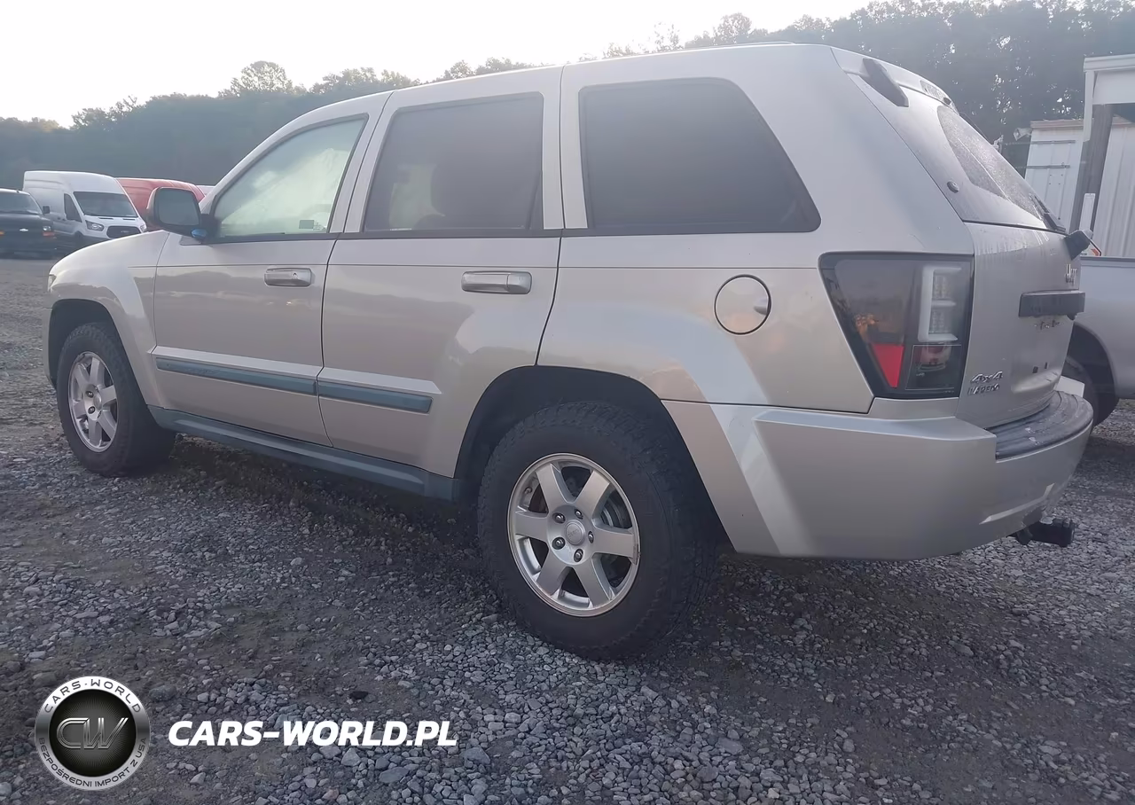 2008 Jeep Grand Cherokee Laredo VIN:1J8GR48K68C176412 - 3